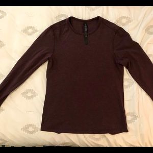 Small Men’s Lululemon long sleeve shirt